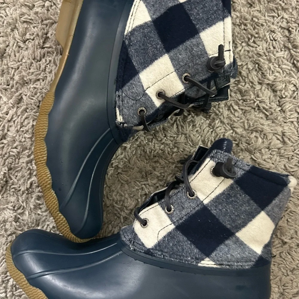 Sperry Saltwater Check Navy Boots - Picture 5 of 6